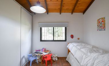 Casa venta Etcheverry 4 dormitorios parque pileta
