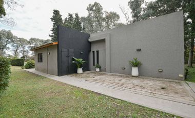 Casa venta Etcheverry 4 dormitorios parque pileta