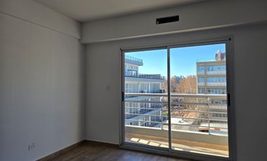 Venta Dpto. Monoamb balcón estrenar, V.Gral Mitre.