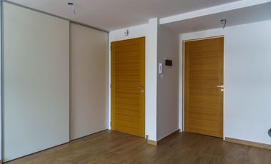 Venta Dpto. Monoamb balcón estrenar, V.Gral Mitre.