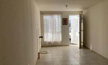 CASA EN RENTA DE 1 PLANTA