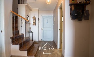 Casa en Venta en Casa con vista a Stgo. en Álvaro Casanova