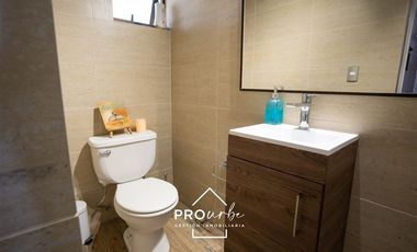 Casa en Venta en Casa con vista a Stgo. en Álvaro Casanova