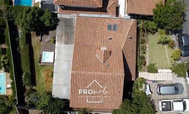 Casa en Venta en Casa con vista a Stgo. en Álvaro Casanova
