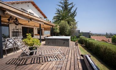 Casa en Venta en Casa con vista a Stgo. en Álvaro Casanova