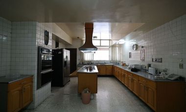 Terreno en renta Calzada del Valle, San Pedro Garza Garcia, N.L.