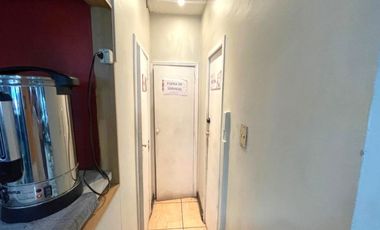 VENTA  Local Comercial de 76 m2, Av. Providencia. Metro Baquedano