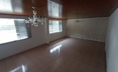ARRIENDO de CASA COMERCIAL en BOGOTA