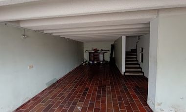 ARRIENDO de CASA COMERCIAL en BOGOTA