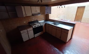 ARRIENDO de CASA COMERCIAL en BOGOTA