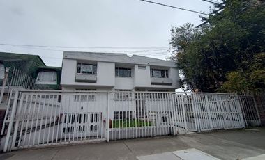 ARRIENDO de CASA COMERCIAL en BOGOTA