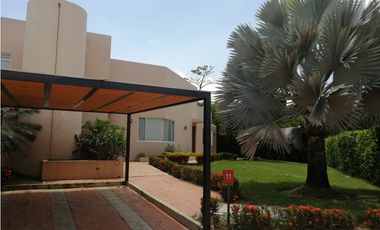 ALQUILO CASA VACACIONAL  ANAPOIMA EN CONJUNTO - POR NOCHE - MENSUAL