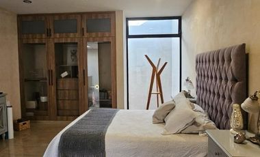 ORIGINAL RESIDENCIA EN VENTA EN CONDOMINIO PRIVADO AL NORPONIENTE DE LA CIUDAD