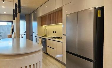 ORIGINAL RESIDENCIA EN VENTA EN CONDOMINIO PRIVADO AL NORPONIENTE DE LA CIUDAD