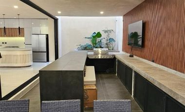ORIGINAL RESIDENCIA EN VENTA EN CONDOMINIO PRIVADO AL NORPONIENTE DE LA CIUDAD