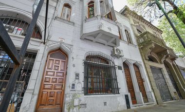 PH en venta en La Plata