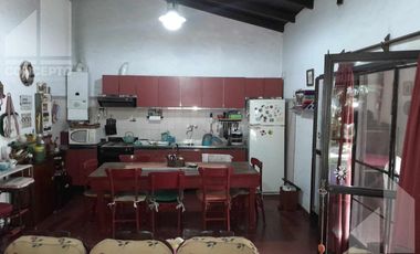 Casa 2 Dormitorios y Pileta