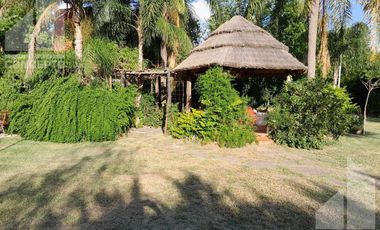 Casa 2 Dormitorios y Pileta
