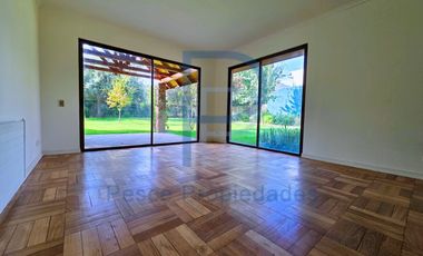 ESTUPENDA Y AMPLIA CASA EN SANTUARIO DEL VALLE ESTILO INGLÉS