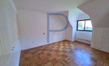 ESTUPENDA Y AMPLIA CASA EN SANTUARIO DEL VALLE ESTILO INGLÉS
