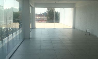 Local con Terraza, en zona con mucha afluencia