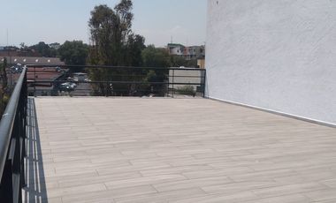 Local con Terraza, en zona con mucha afluencia