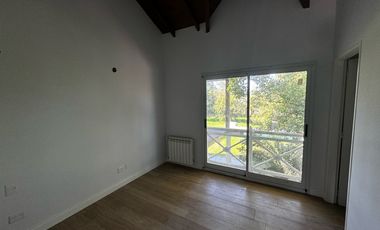 Casa en Venta en Pilar con 6 dormitorios