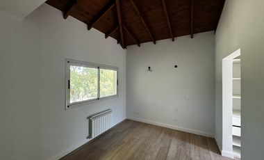 Casa en Venta en Pilar con 6 dormitorios