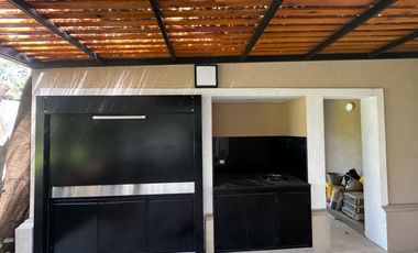 Casa en Venta en Pilar con 6 dormitorios