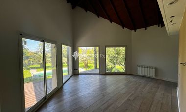 Casa en Venta en Pilar con 6 dormitorios