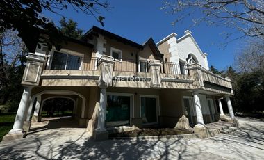 Casa en Venta en Pilar con 6 dormitorios