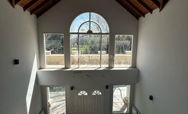 Casa en Venta en Pilar con 6 dormitorios