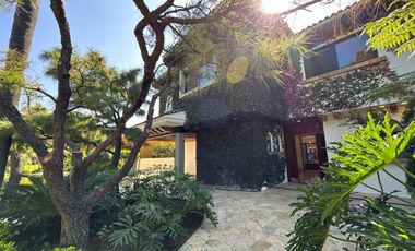 CASA EN VENTA MODERNA, EXCLUSIVO COTO SAN MIGUEL DE LA CAÑADA, ZAPOPAN, JAL.