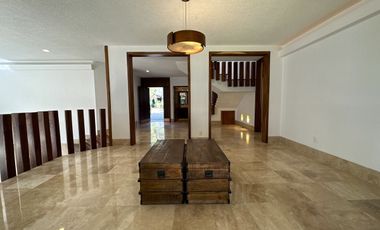 CASA EN VENTA MODERNA, EXCLUSIVO COTO SAN MIGUEL DE LA CAÑADA, ZAPOPAN, JAL.
