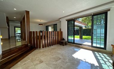 CASA EN VENTA MODERNA, EXCLUSIVO COTO SAN MIGUEL DE LA CAÑADA, ZAPOPAN, JAL.