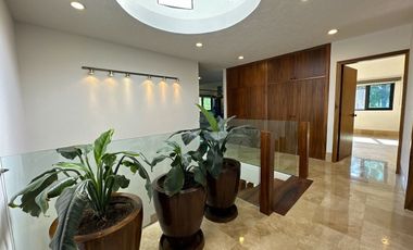 CASA EN VENTA MODERNA, EXCLUSIVO COTO SAN MIGUEL DE LA CAÑADA, ZAPOPAN, JAL.