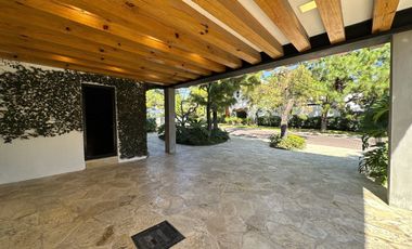 CASA EN VENTA MODERNA, EXCLUSIVO COTO SAN MIGUEL DE LA CAÑADA, ZAPOPAN, JAL.