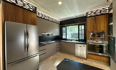 CASA EN VENTA MODERNA, EXCLUSIVO COTO SAN MIGUEL DE LA CAÑADA, ZAPOPAN, JAL.
