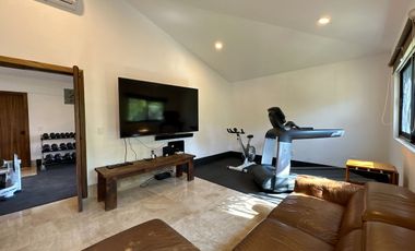 CASA EN VENTA MODERNA, EXCLUSIVO COTO SAN MIGUEL DE LA CAÑADA, ZAPOPAN, JAL.