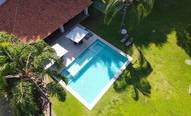 CASA EN VENTA MODERNA, EXCLUSIVO COTO SAN MIGUEL DE LA CAÑADA, ZAPOPAN, JAL.