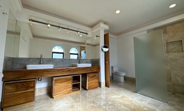 CASA EN VENTA MODERNA, EXCLUSIVO COTO SAN MIGUEL DE LA CAÑADA, ZAPOPAN, JAL.