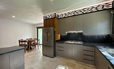 CASA EN VENTA MODERNA, EXCLUSIVO COTO SAN MIGUEL DE LA CAÑADA, ZAPOPAN, JAL.
