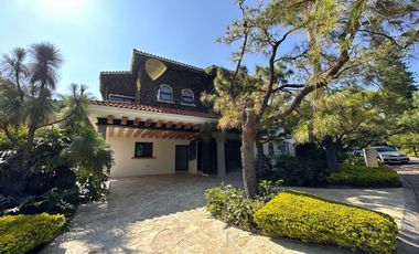 CASA EN VENTA MODERNA, EXCLUSIVO COTO SAN MIGUEL DE LA CAÑADA, ZAPOPAN, JAL.