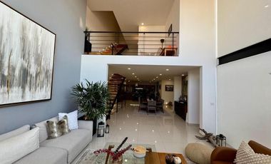 Casa en Venta en Fraccionamiento cumbres del lago Juriquilla