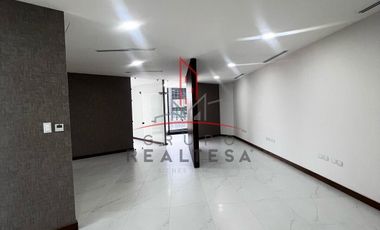 Oficina Corporativa Venta Torre Azenzo Chihuahua 6,972,000 MarTar R141