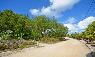 TERRENO USO MIXTO EN RESIDENCIAL CON PLAYA