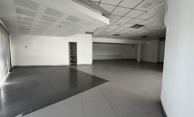 Renta Oficinas 266m² con estacionamiento privado Tlalnepantla Edo Méx