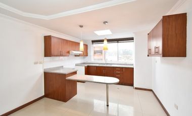 AMPLIO Y HERMOSO DEPARTAMENTO EN RENTA ECU 911 CUENCA