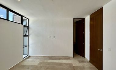 CASA VENTA MÉRIDA, CERCA CITY CENTER, SANTA GERTRUDIS COPO, ENTREGA INMEDIATA.