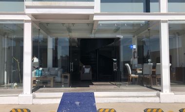 Local en Venta en Villa Magna